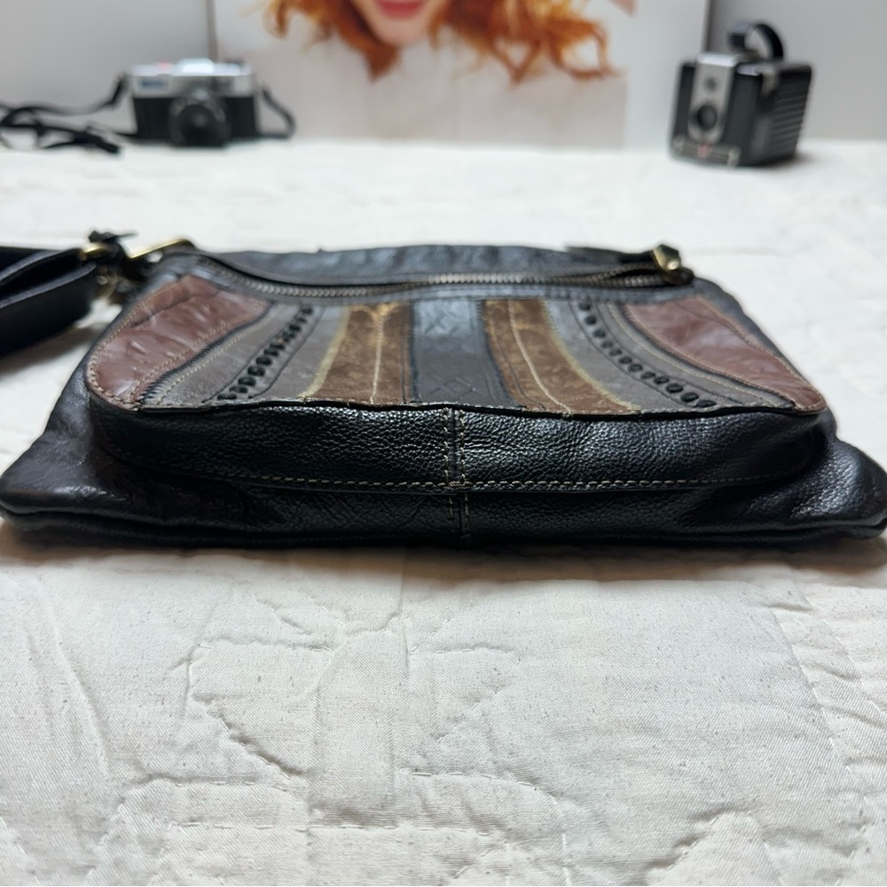 Patchwork Leather Crossbody Bag | Boho Vintage 90s Indie · Fossil - Picture 5 of 13